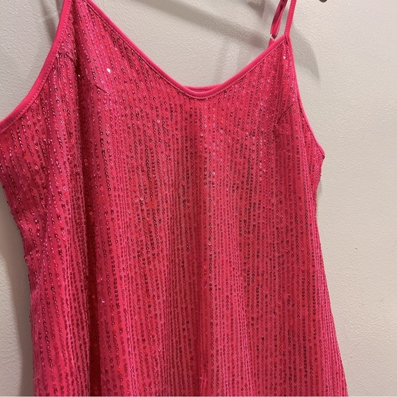 ✨3 for $18✨ Sequin Hot Pink Tank Top - Picture 2 of 4